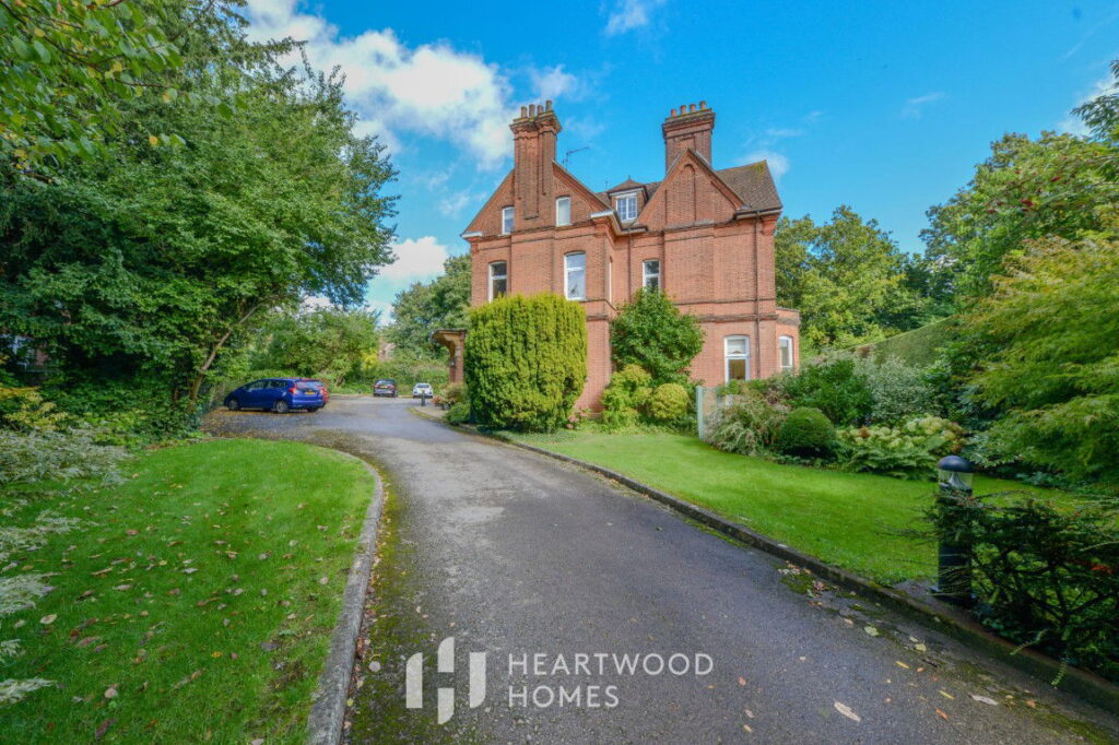 The Moorings, Althorp Road, St. Albans, AL1 3PL