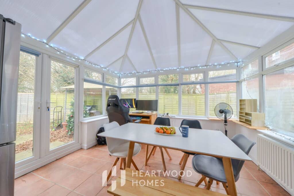 Beverley Gardens, St Albans AL4 9BJ