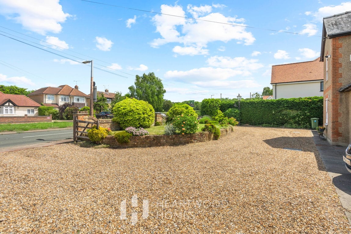 The Well House, Tollgate Road, Colney Heath, St. Albans, AL4 0PY