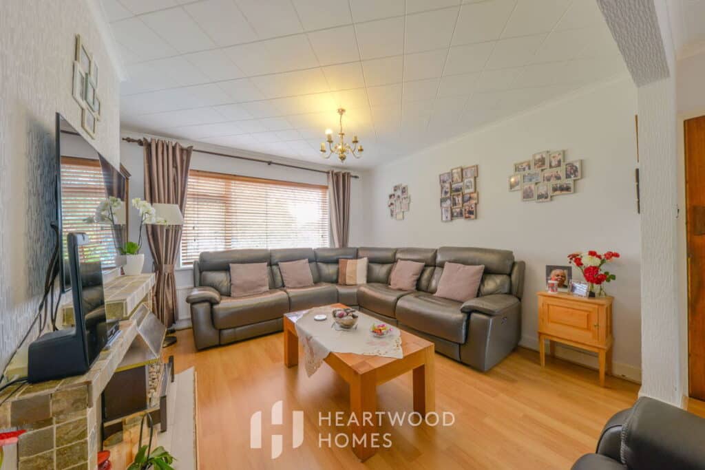 Harvey Road, London Colney, St. Albans, AL2 1NA