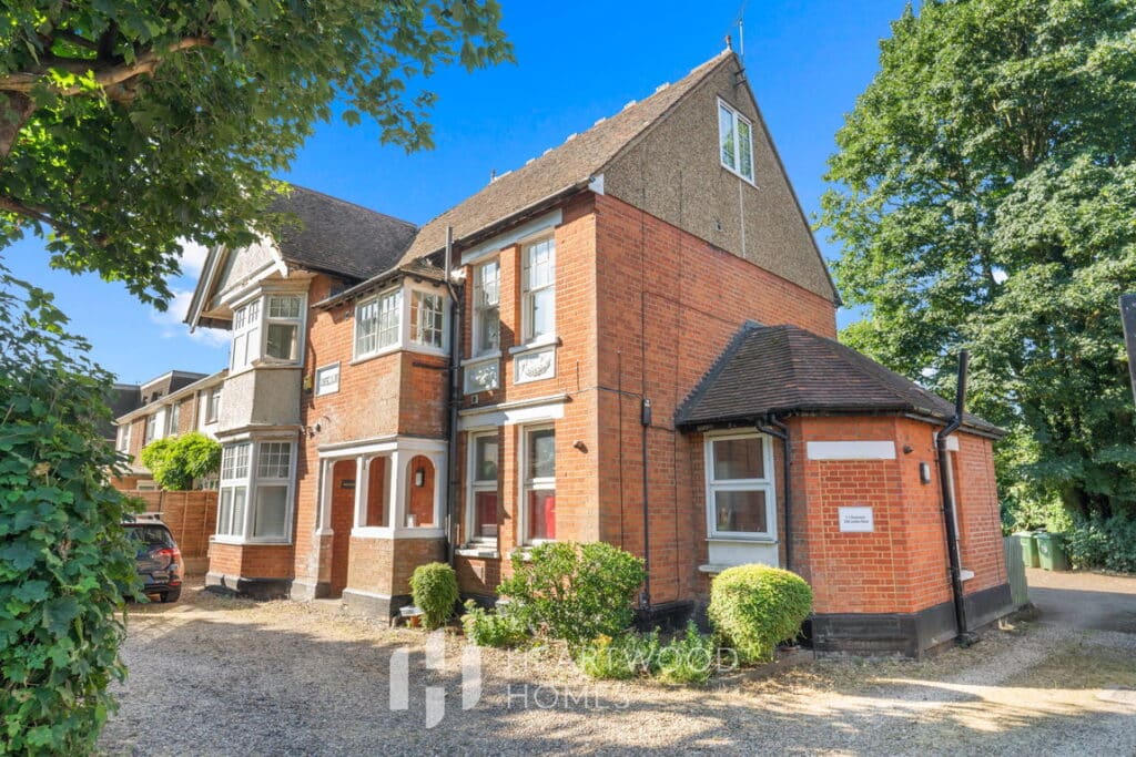 London Road, St Albans, AL1 1JQ