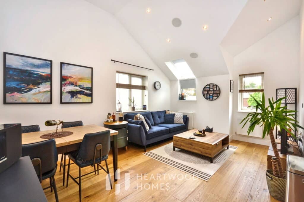 Luton Road, Harpenden, AL5 3DU