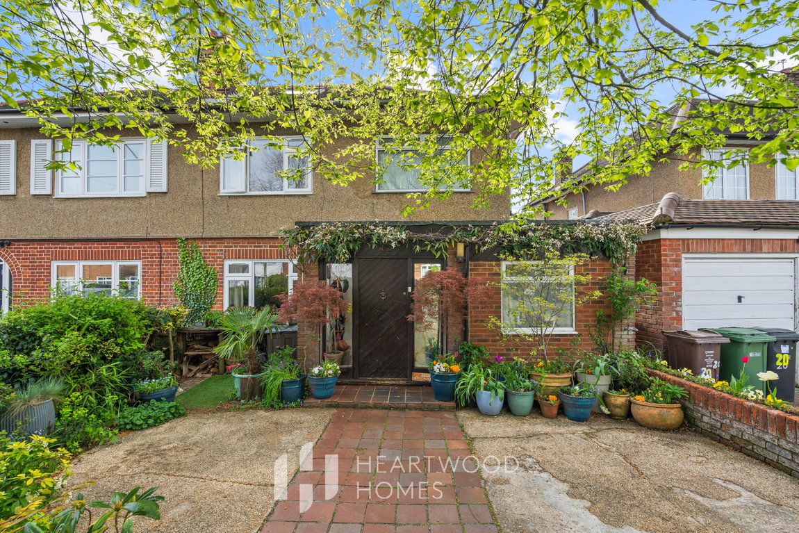 Pondfield Crescent, St Albans, AL4 9PF