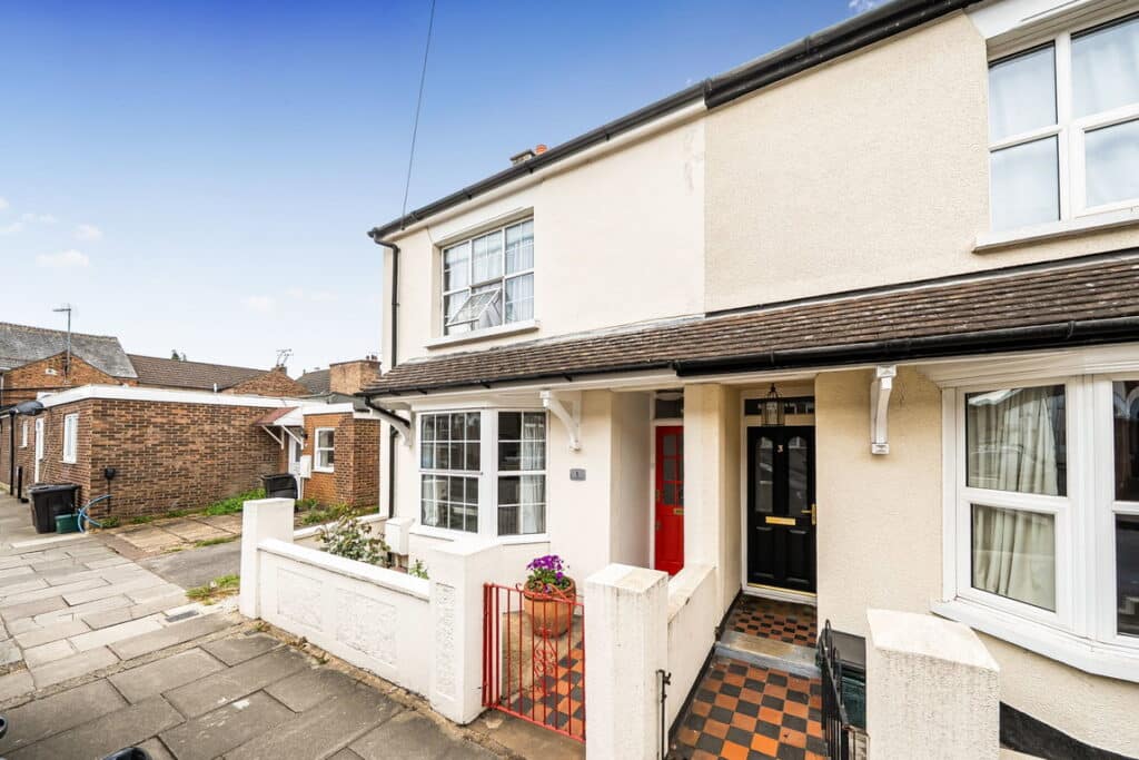 Harlesden Road, St. Albans, AL1 4LE