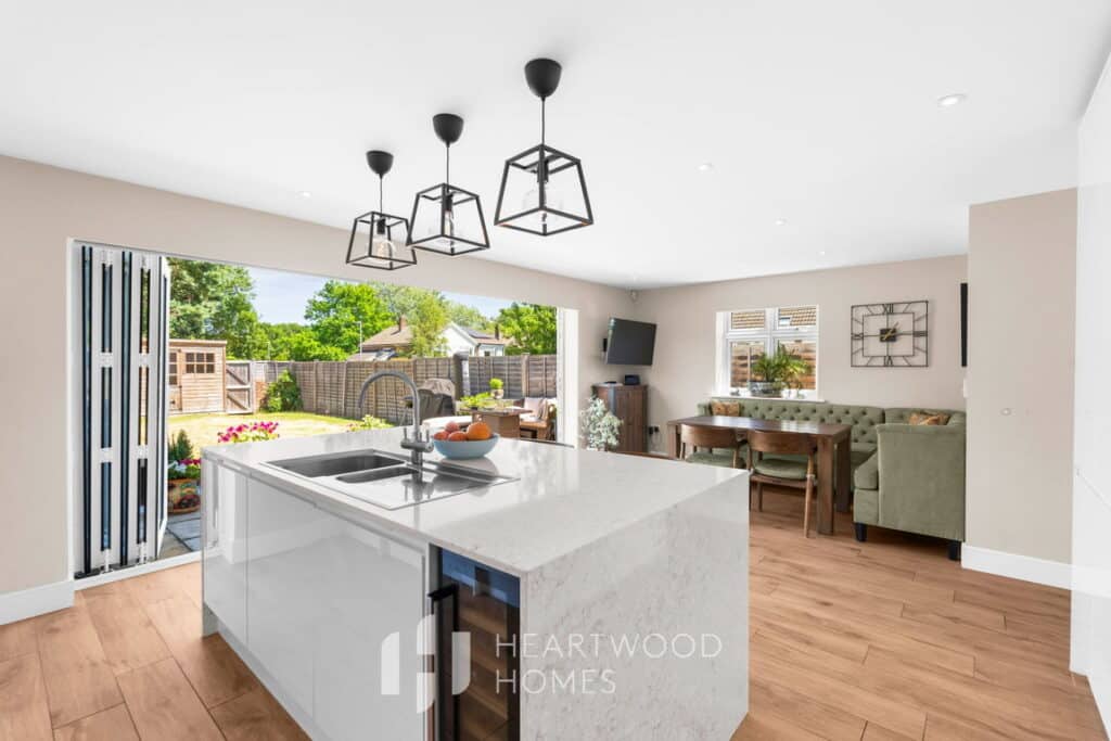 Carisbrooke Road, St. Albans, AL2 3HR